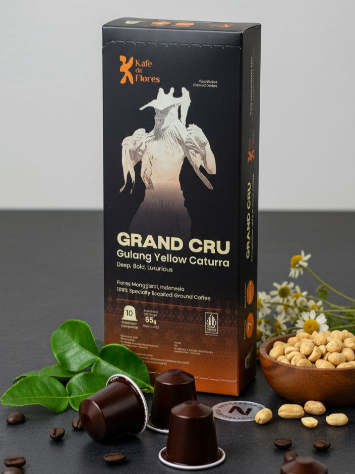 Grand Cru Gulang Yellow Caturra coffee capsule lifestyle shot, Kafe de Flores Manggarai Flores Indonesia